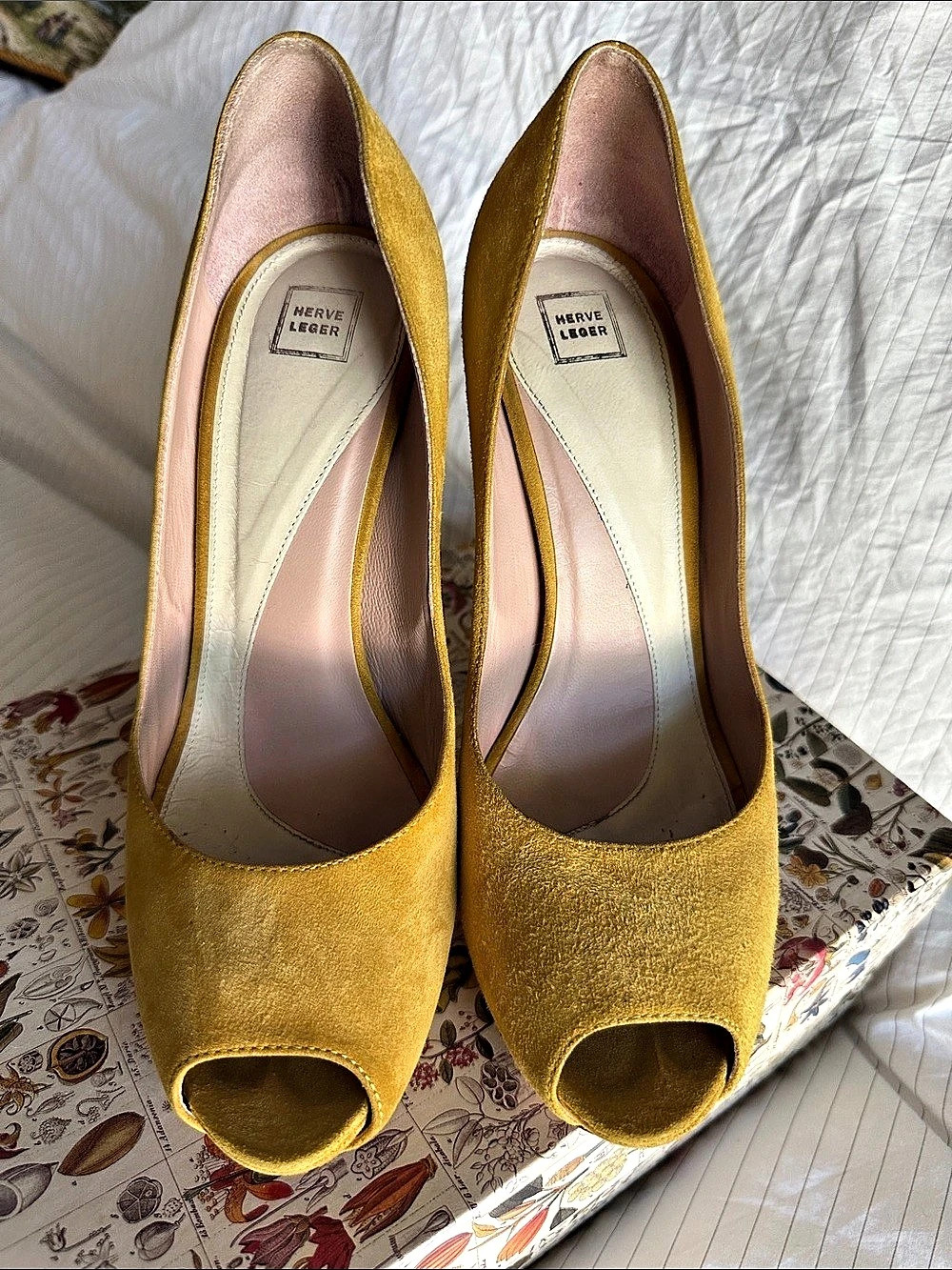 Hervé Léger Peep Toe Heels Yellow EU 39